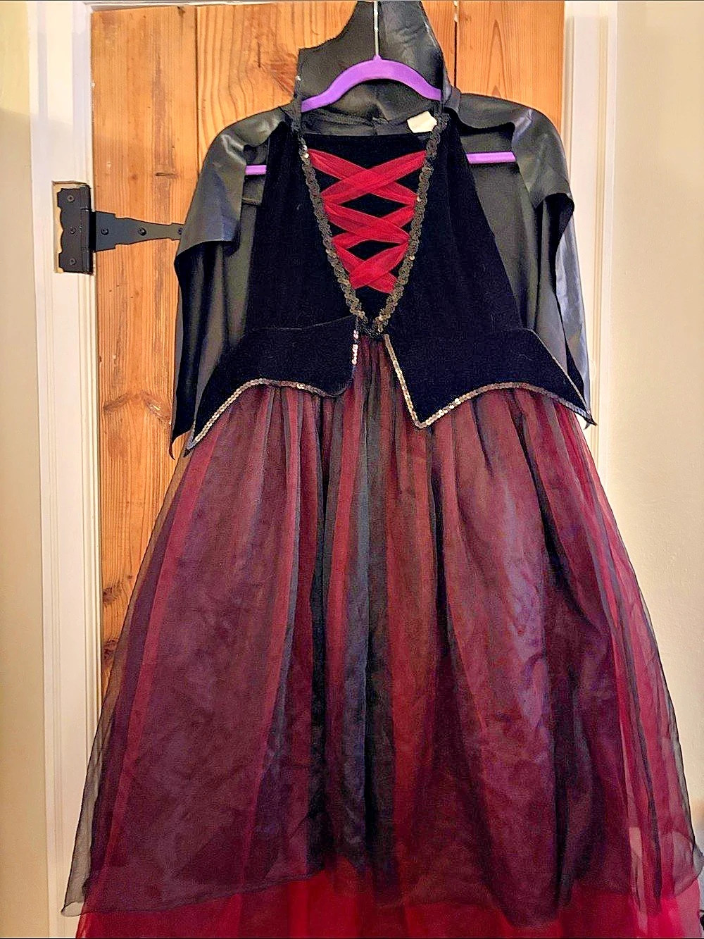 Kids Gothic Halloween Costume Dress in Black & Red Like New